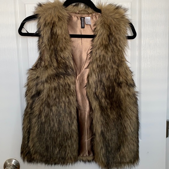 Best - Picture 1 of 2